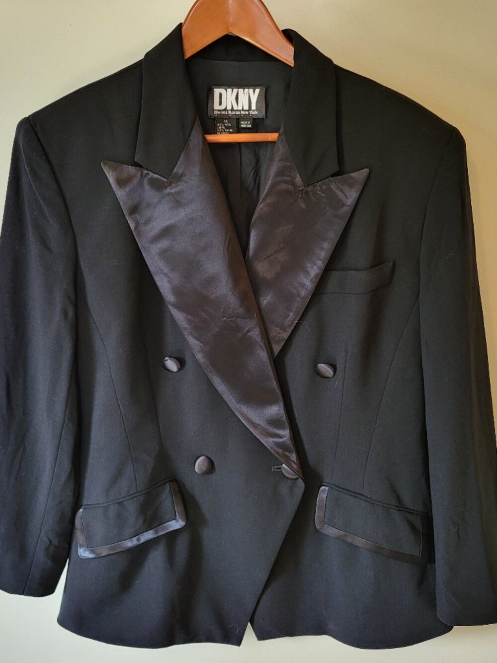Vintage DKNY tuxedo blazer
